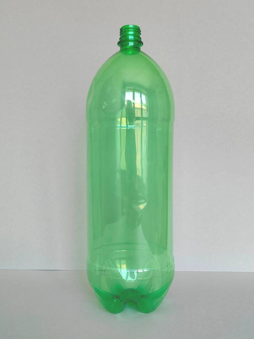 3l butilka za gazirani i negazirani napitki, tsvyat zelen