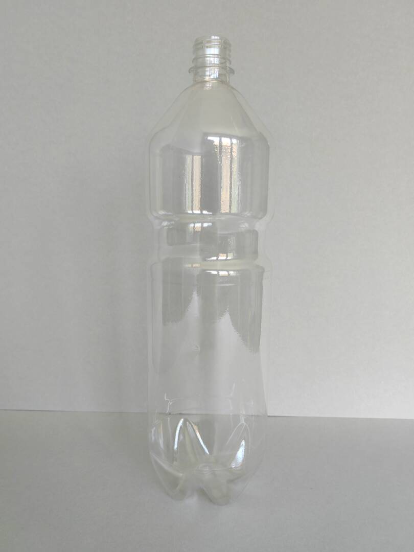 2l butilka za gazirani i negazirani napitki, tsvyat kristal