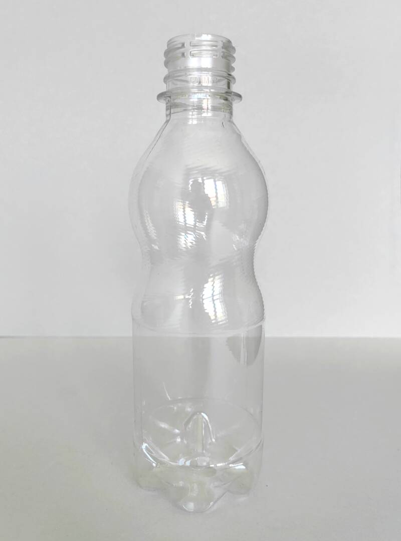 0,330 butilka za gazirani i negazirani napitki, tsvyat kristal